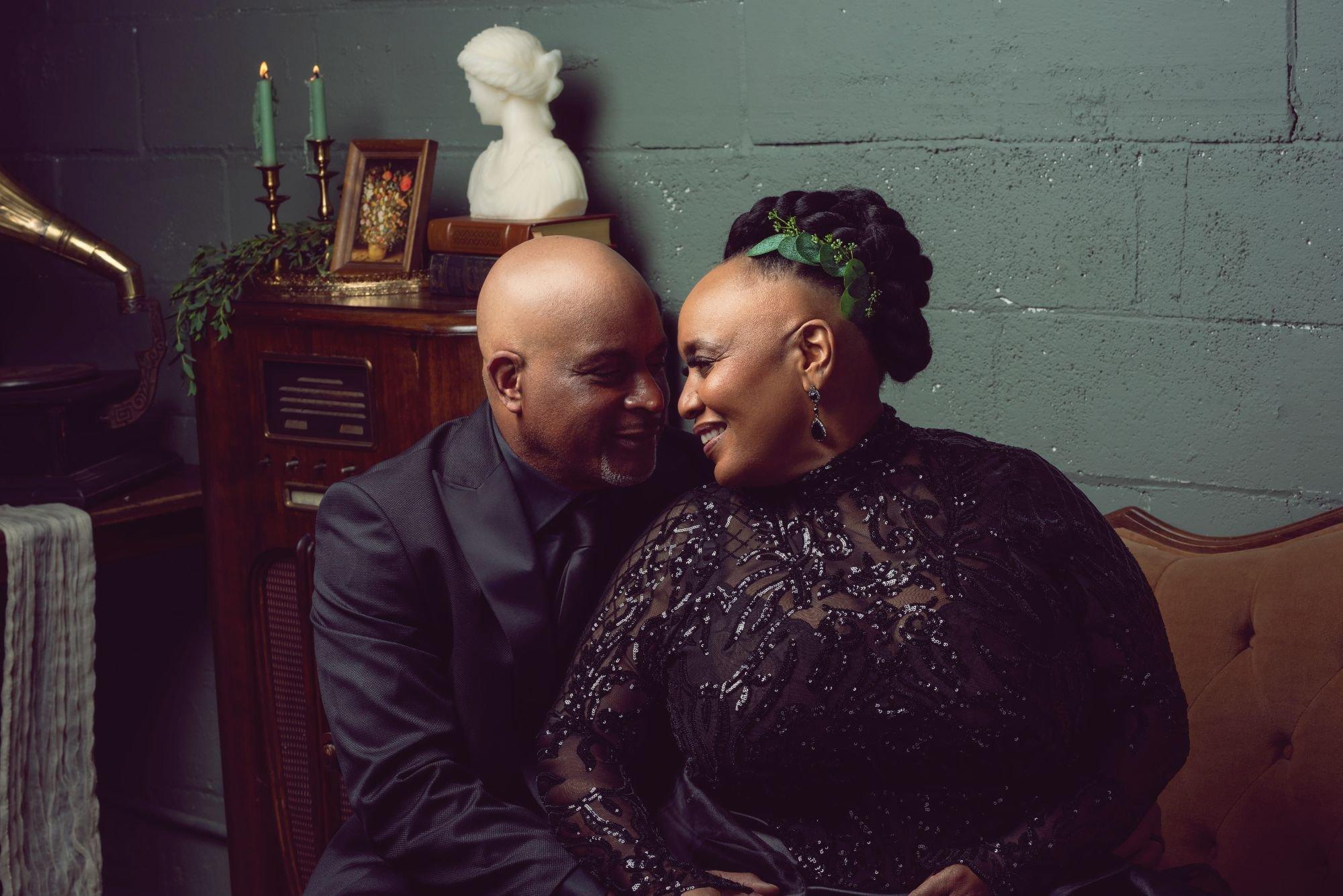 carousel-hero-element image-0