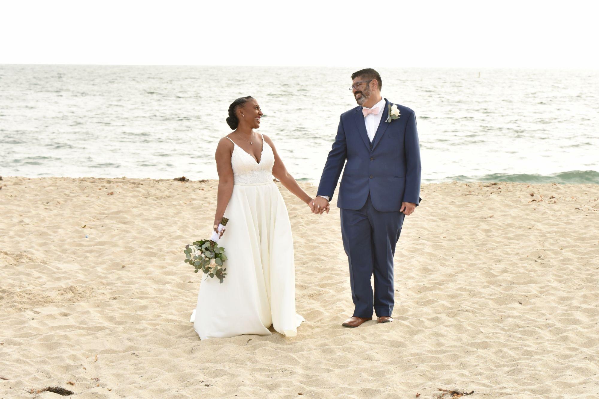 carousel-hero-element image-0